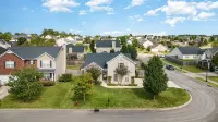 Breathtaking Views and Spacious Living - Charming Family Haven Hotels in Spring Hill
