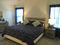 Gas Golf Cart and Screened Lanai - Beautiful Relaxing Villa Retreat