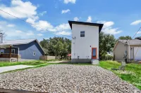 Pitch Perfect Hotels in Canyon Lake