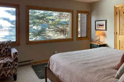 Glacier B Hotels near Grand Teton National Park