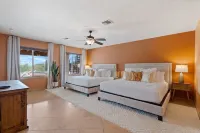 Hot Property/Foothills/Heated Pool/Spa/Sleeps16+