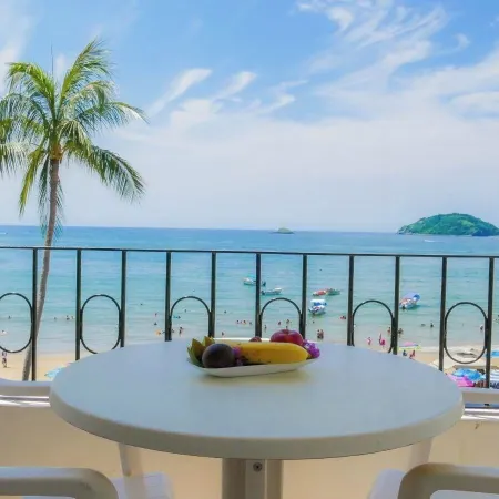 Costa Alegre Hotel & Suites