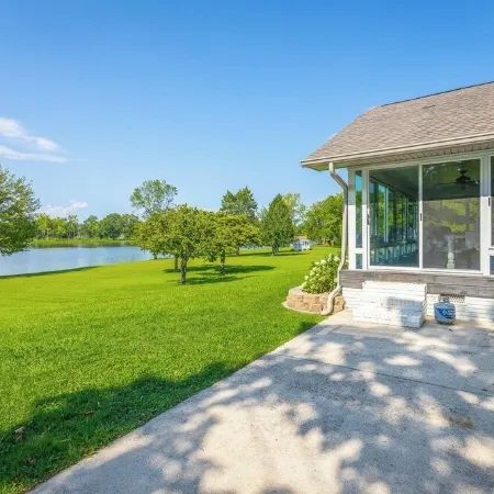 Welcome to Sunset Escape at the Lake! Private Dock, All Seasons Deck and More!