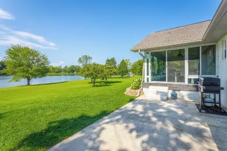 Welcome to Sunset Escape at the Lake! Private Dock, All Seasons Deck and More!