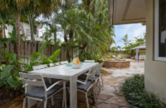 Luxurious Pool and Hot Tub Oasis - Elegant Coastal Escape