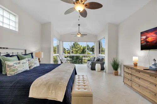 Lagoon Pool and Marina Amenities - Stunning Coastal Oasis Hotel a Key Largo