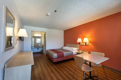 Motel 6 Sparks, NV - Airport - Sparks Отели в г. Спаркс