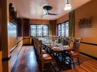 Tabard Inn Hotels near Farragut Square