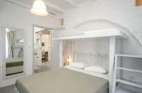 Santa Katerina Apartments & Studios