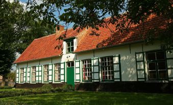 Beautiful Farmhouse in Beernem with Garden