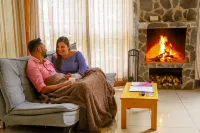 Los Pinos Cabins & Reserve - Airport Shuttle