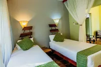 Weru Weru River Lodge Hotel di Boma Ng'ombe