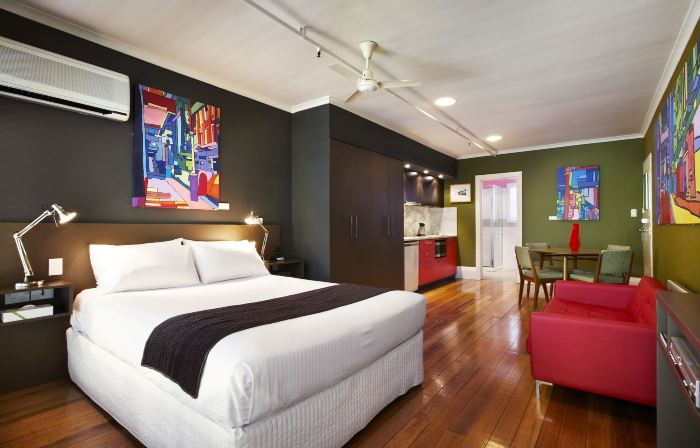 Tolarno Hotel