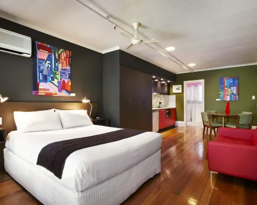 Tolarno Hotel Hotels near Prahran