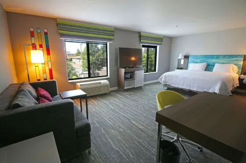 Hampton Inn & Suites by Hilton Tacoma - 2 stjerner
