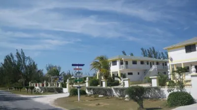 Daddy Joes Hoteles cerca de Glass Window Bridge