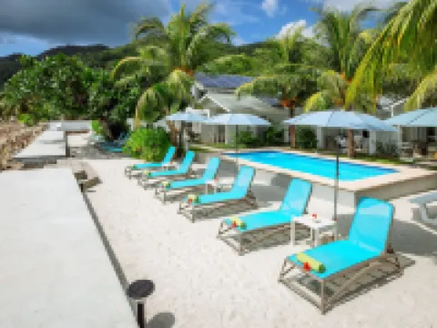 ル ノーティック ラグジュアリー ビーチフロント アパートメンツ アンス・ロイヤルのホテル