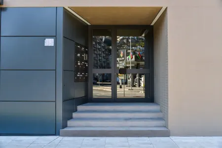 New Central Plaza Apartment 2 Отели рядом с достопримечательностью «Монте-Бре»