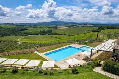 Relais Riserva di Fizzano Hotels near Pep Bizzarrie