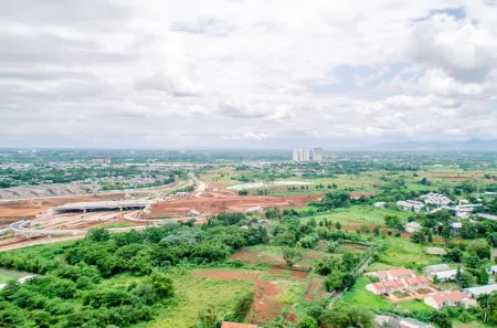 Cozy and Nice Studio at Apartment B Residence