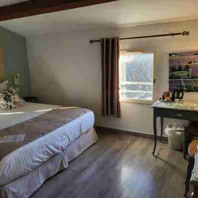 Logis Hôtel Restaurant La Ferme Rooms