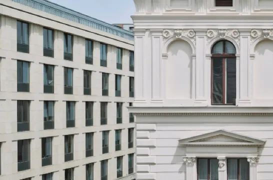 雷西頓斯高級旅館酒店