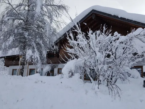 Aqua Apartments Spa Housemuhlbach Hotel di Sappada