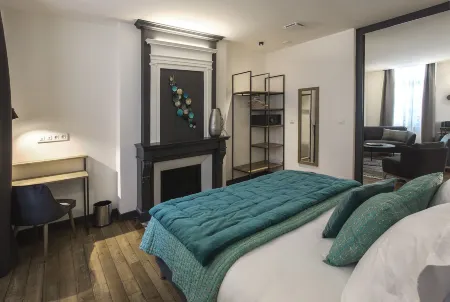 Appart'Hôtel - Villa CÔTÉ Plateau - Hyper Centre - 3 Étoiles Certifiées- Отели в г. Шаранта