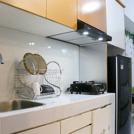 Affordable Price and Homey Studio Tokyo Riverside Pik 2 Apartment