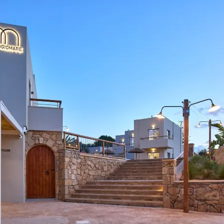 Villaggio Mare Suites