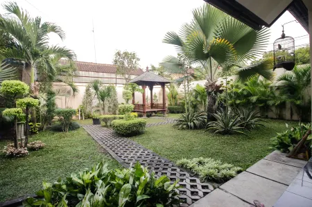 Nginap at Joy House Отели рядом с достопримечательностью «Air Mancur IRJ RSUP Dr. Sardjito»