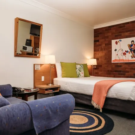 Country Pathfinder Motor Inn