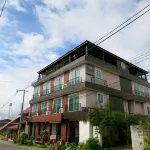Yoont Hotel Hotel in zona Wat Mueang Pon