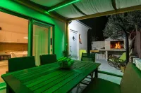 Apartment Boris Hotels in Donji Seget