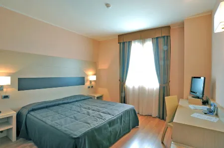 Hotel Arthur Отели в г. Виньола