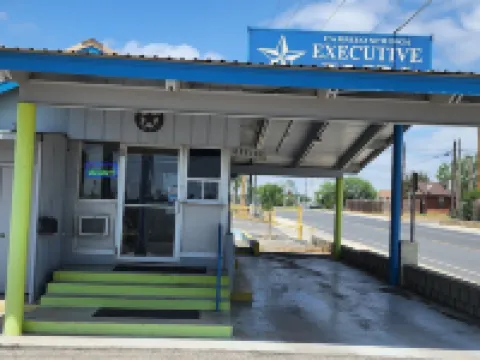 Carrizo Executive Inn Hotels in Dimmit County