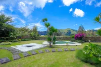 Bamboo Mount Batur and Hot Spring Hotels near Photoshoot Lakeview