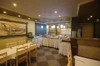 Aykut Palace Otel - breakfast