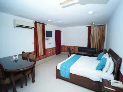 Hotel Moon Hotels near Hisar