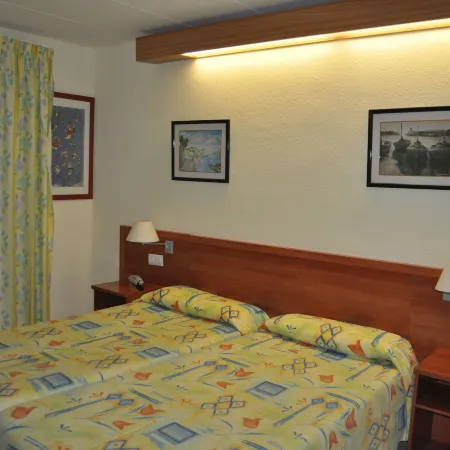 Nautilus Hotel