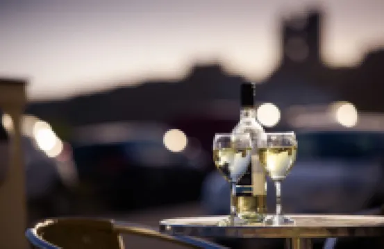 Delmont Hotel & View Restaurant