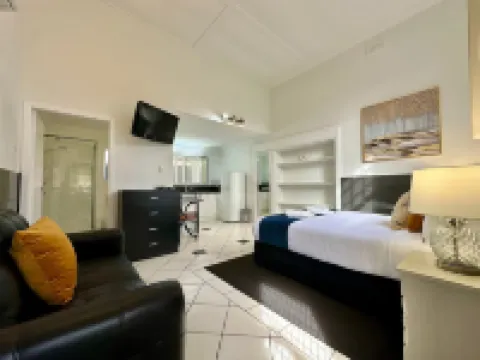 Charlesworth on the Park Hotels in Glen Innes