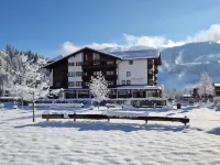 Das Alpin - Hotel Garni Guesthouse Hotels in Soll