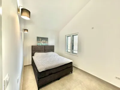 Seaside apartments Zlokovic Hotels in Josice