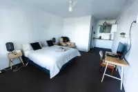 Archibald Hotel - parking