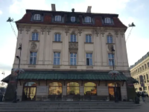 Pokoje Gościnne Dom Literatury โรงแรมใกล้รอยัลคาสเซิล วอร์ซอ