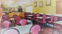 Sutton Suites Hotel - breakfast