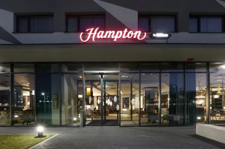 Hampton by Hilton Krakow Airport Отели в г. Paszkowka