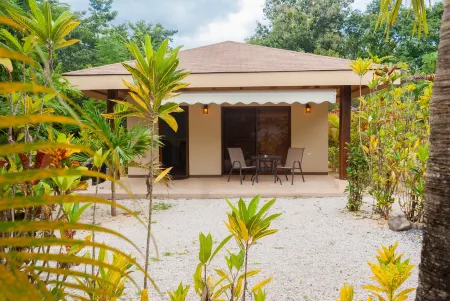 Lodge Margouillat Отели в г. Tango Mar