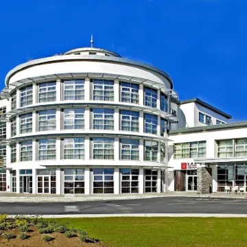 Maldron Hotel & Leisure Centre Limerick Hotels near University of Limerick
